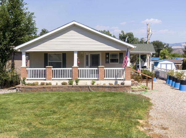 580 Denver Avenue, De Beque, CO 81630