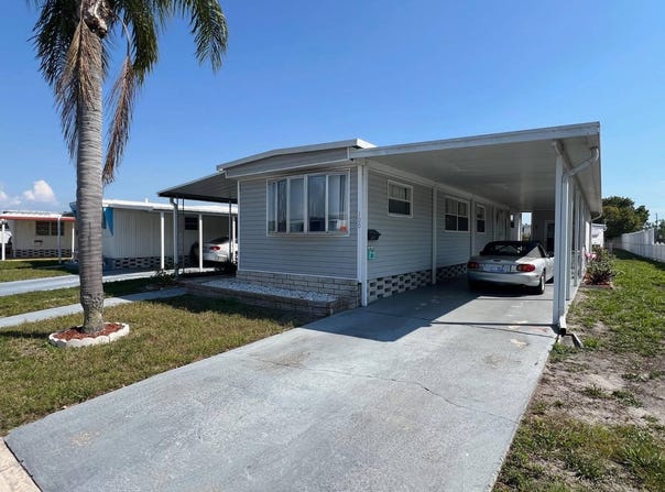 13225 101st St., Largo, FL 33773