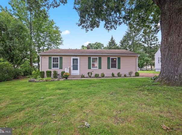 135 TEXAS AVENUE, LAWRENCE TWP, NJ 08648