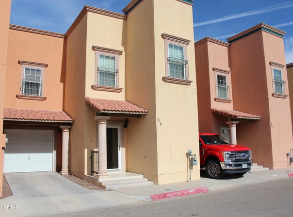 3150 N YARBROUGH Drive unit: D4, El Paso, TX 79925