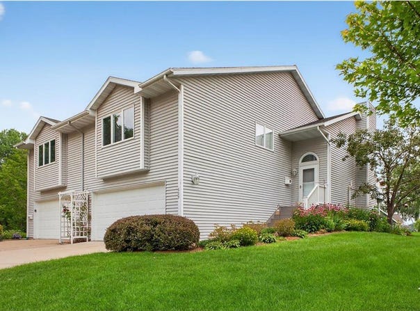 609 Main Street E, Wabasha, MN 55981