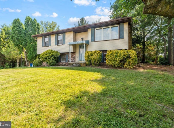 34 SMEACH DRIVE, HANOVER, PA 17331