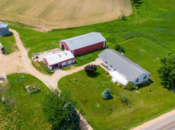N9717 County Road H, Cambria, WI 53923