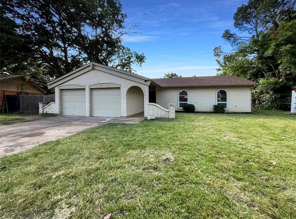 2517 Laredo Court, Arlington, TX 76015