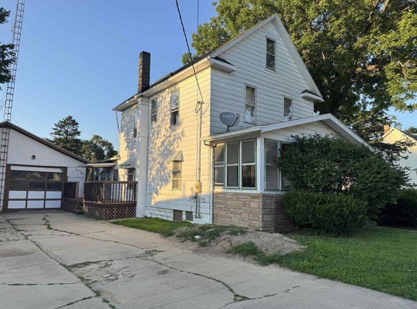 316 W American, FREEPORT, IL 61032