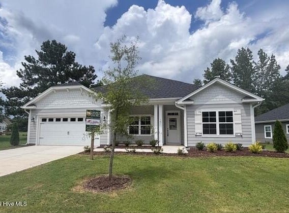 161 Firethorn Circle, Wallace, NC 28466