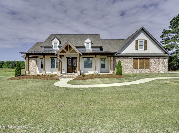 901 Sharon Road, Canton, MS 39046