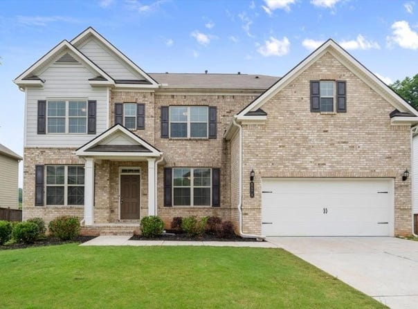 5575 Mirror Lake Drive, Cumming, GA 30028