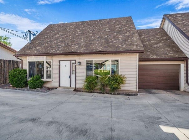 361 E 400 S, St George, UT 84770