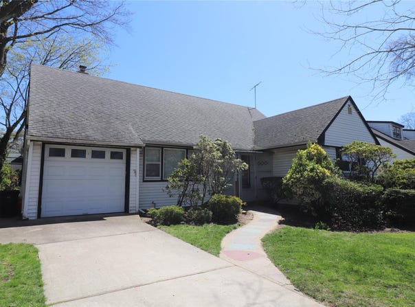 833 Dogwood Avenue, West Hempstead, NY 11552