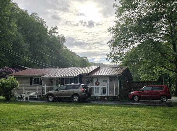45 Knob Fork Road, Pikeville, KY 41501