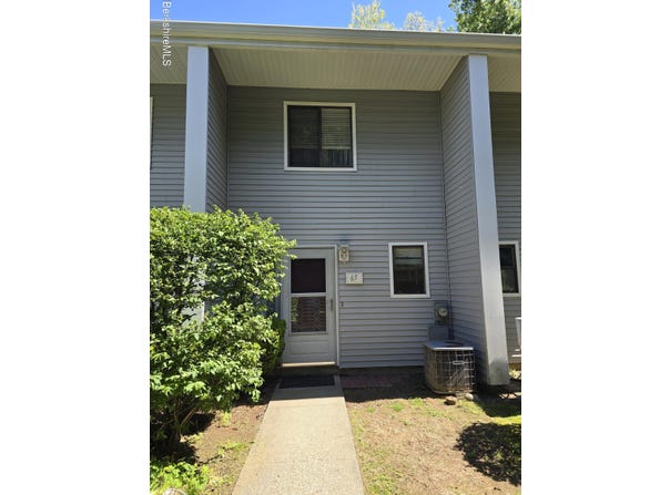 555 Russell Rd, Westfield, MA 01085
