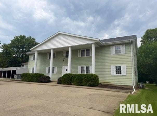 2811 MONMOUTH Court, Springfield, IL 62704