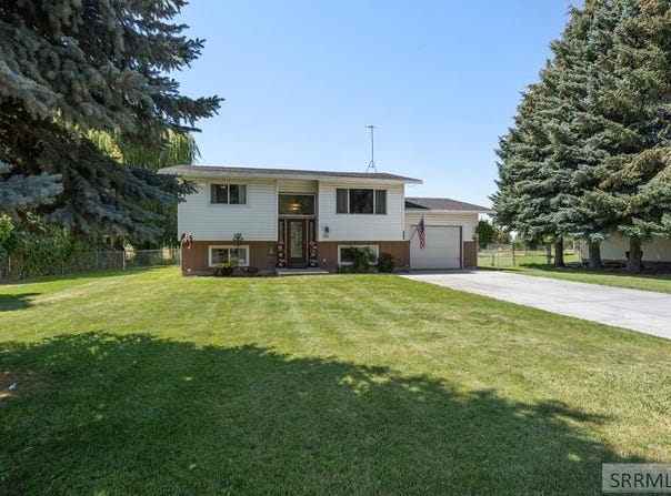 653 N 3rd W, Rigby, ID 83442
