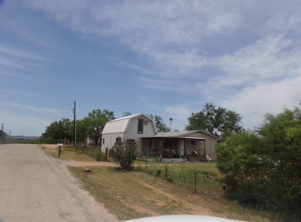 514 Valley, Kingsland, TX 78639