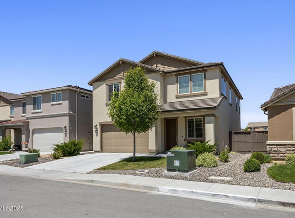 2138 Neuer Drive, Sparks, NV 89436