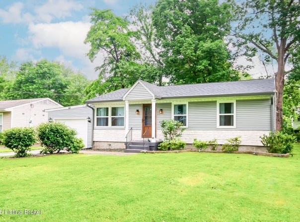 5005 Red Oak Ln, Louisville, KY 40218