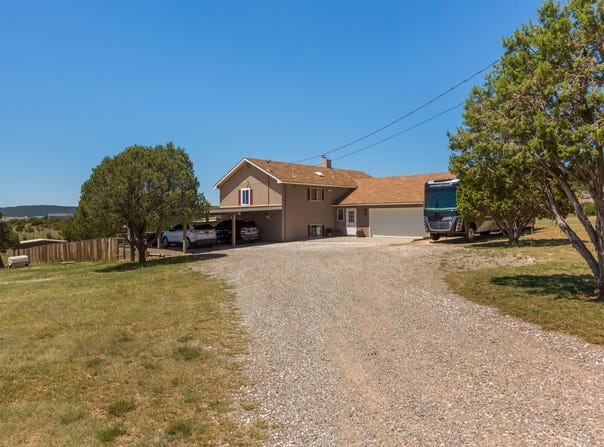 20 BERTA Drive, Edgewood, NM 87015