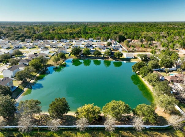 724 LIBERTY CIRCLE, MACCLENNY, FL 32063