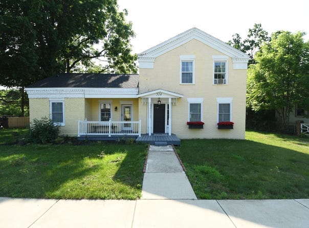 514 N Kalamazoo Street, Paw Paw, MI 49079