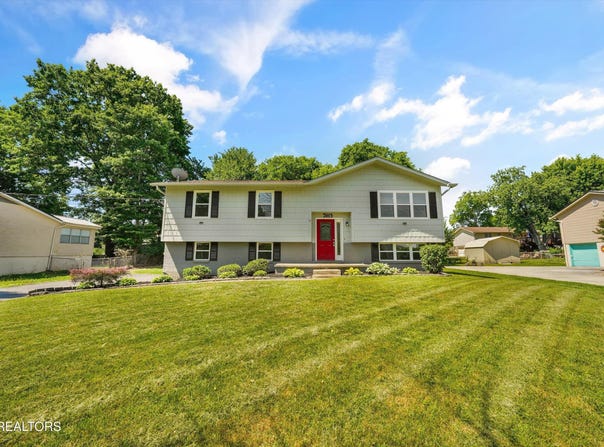 7613 Fall Wind Court, Powell, TN 37849
