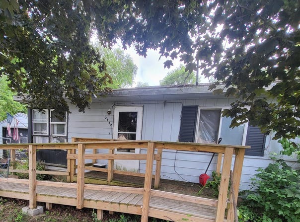 2432 Lawrence Drive, Benton Harbor, MI 49022