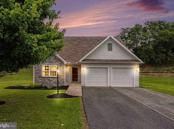 492 PRINCETON Road, HARRISBURG, PA 17111