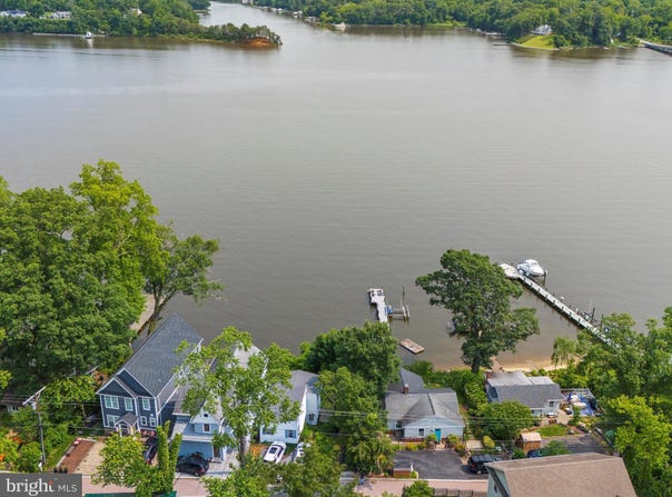 8 SHORE WALK ROAD, RIVA, MD 21140