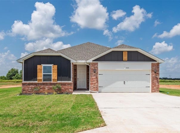 1018 Prairie Drive, Tuttle, OK 73089
