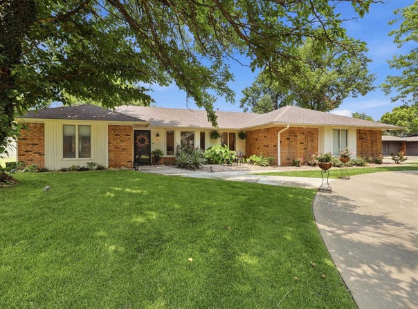 2702 Edgewood, Enid, OK 73703