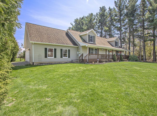 117 Ridge Road, Quincy, MI 49082