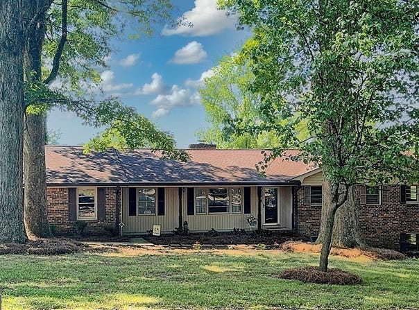 3607 Rainbow, Snellville, GA 30039