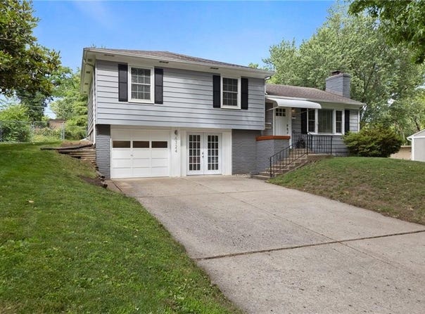 6324 Harvard Avenue, Raytown, MO 64133