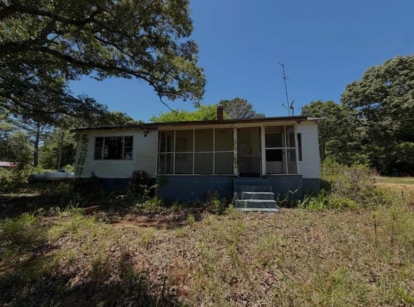 796 Shoemaker Road, West Point, GA 31833