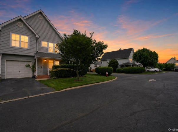 1 Summerfield Circle, Central Islip, NY 11722