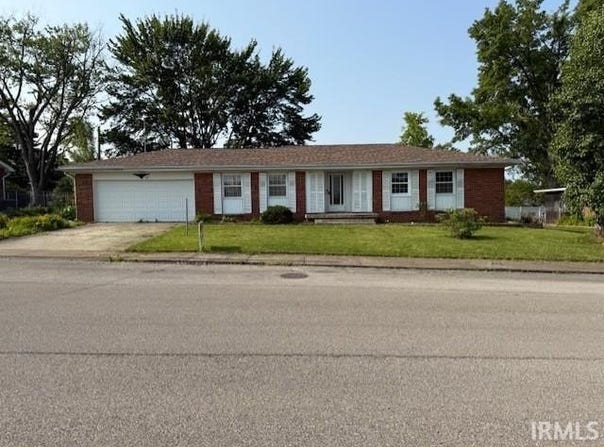 1123 Maxville Drive, Boonville, IN 47601