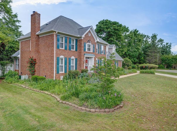 5 Bellfort Court, Taylors, SC 29687