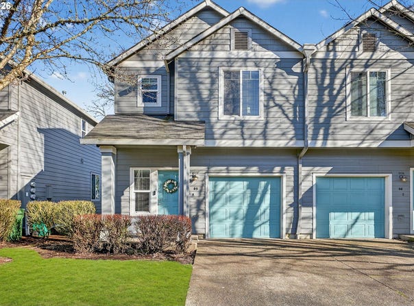 810 E 9TH St, Newberg, OR 97132
