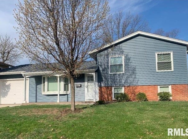 2308 Ridge Drive, Davenport, IA 52804