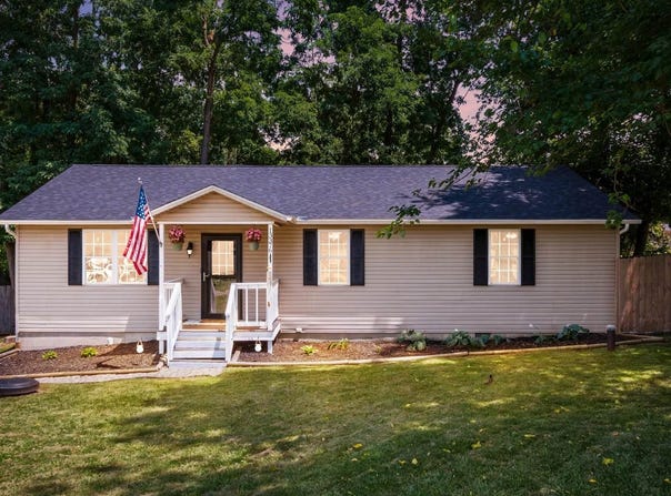 13376 Maple Rd NE, Thornville, OH 43076