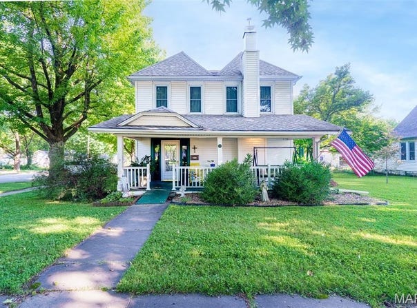 131 W James Boulevard, St James, MO 65559