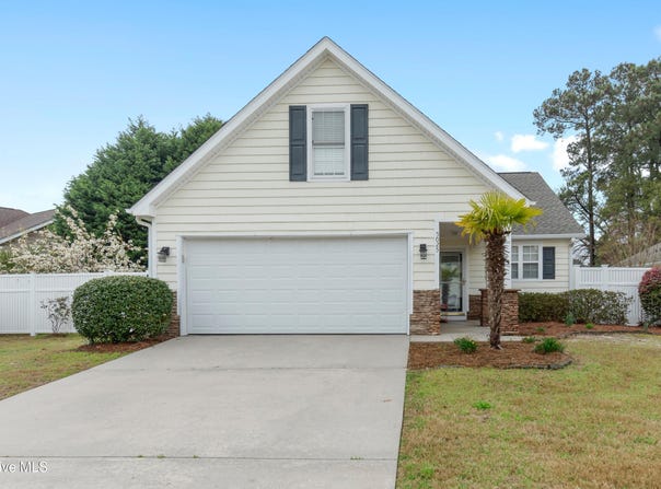 5025 Glen Cove Drive SE, Southport, NC 28461