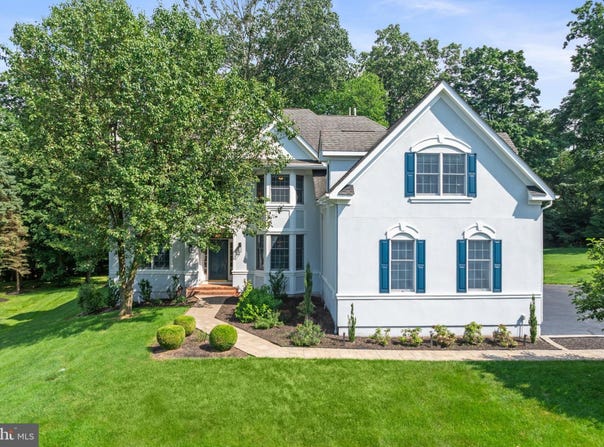 21 SOUTHERN HILLS DRIVE, SKILLMAN, NJ 08558