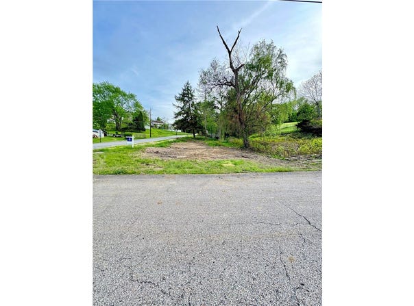 Cowden Rd, Mc Donald, PA 15057