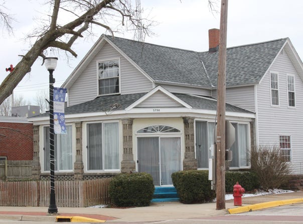 5758 St Joseph Avenue, Stevensville, MI 49127