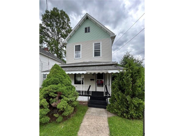 402 Vine Street, South Connellsville, PA 15425
