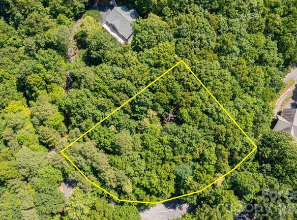 50 Cedar Drive, Mills River, NC 28759