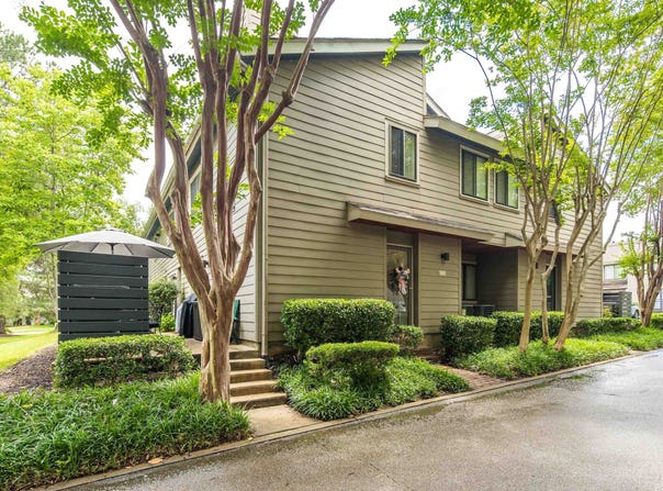 1812 CROSSFLOWER Cv, Germantown, TN 38138