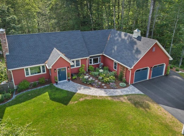 206 Rollingwood Road, Eliot, ME 03903