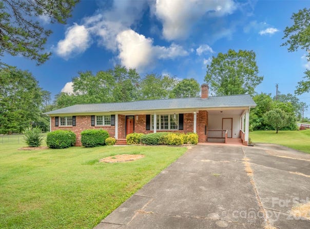 121 Cedar Lane, Rutherfordton, NC 28139
